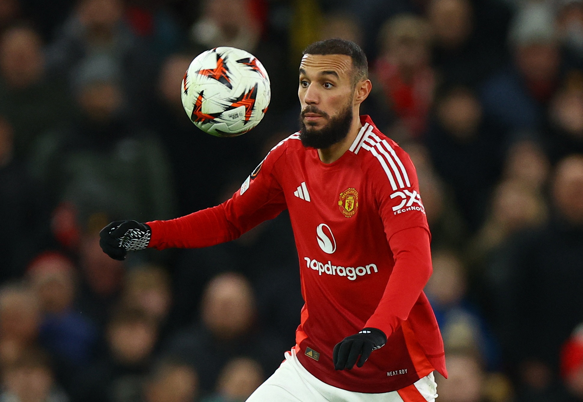 欧冠官网-曼联官方：马兹拉维在本周三已经恢复参加合练，备战阿斯顿维拉