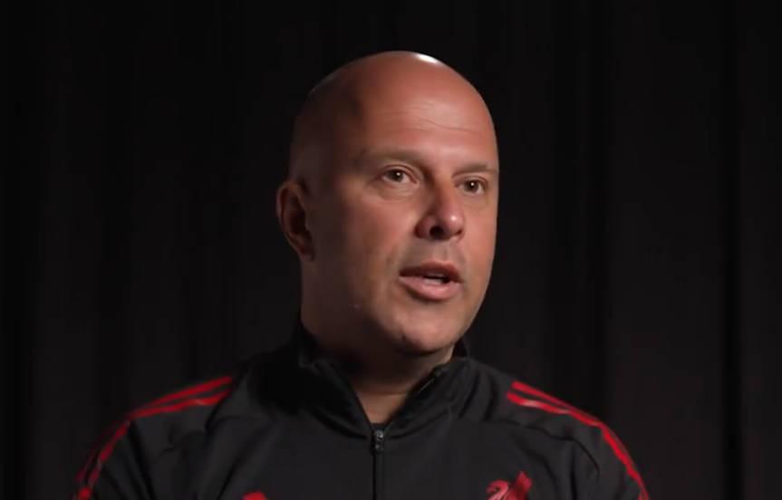 欧冠官方平台-斯洛特：萨拉赫是过去10年最优秀球员之一，他值得盛大的告别